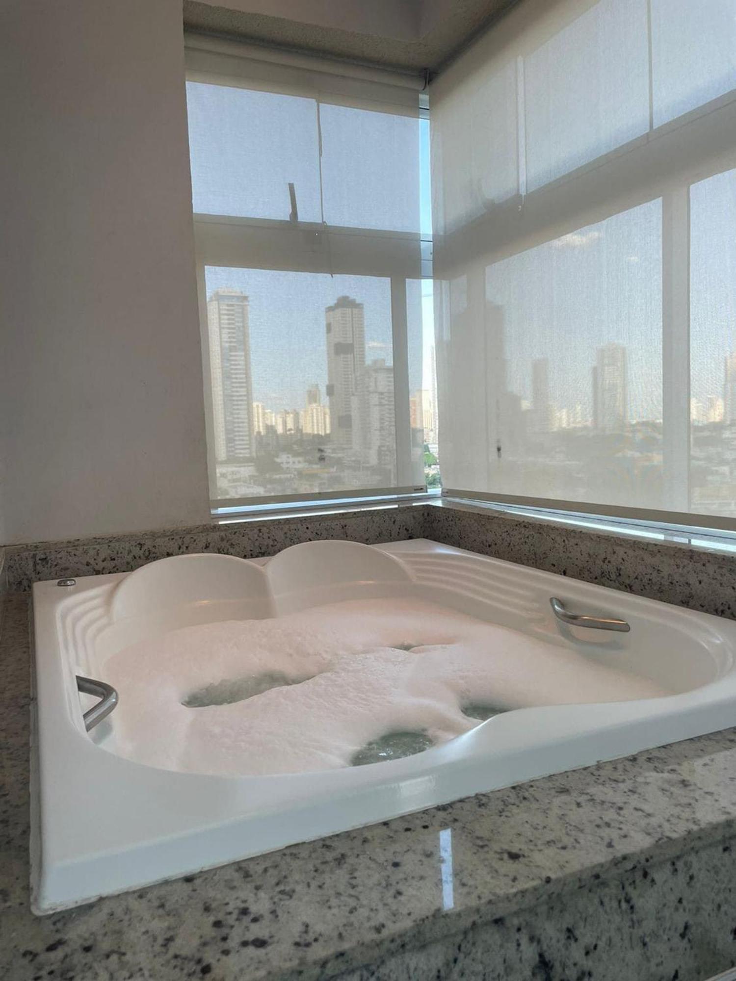 1 Qts.| 2 Hosp. | Jacuzzi Na Varanda | Linda Vista Goiania Ngoại thất bức ảnh